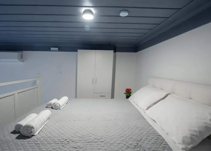 Porto Harani Seaside Appartement Sými