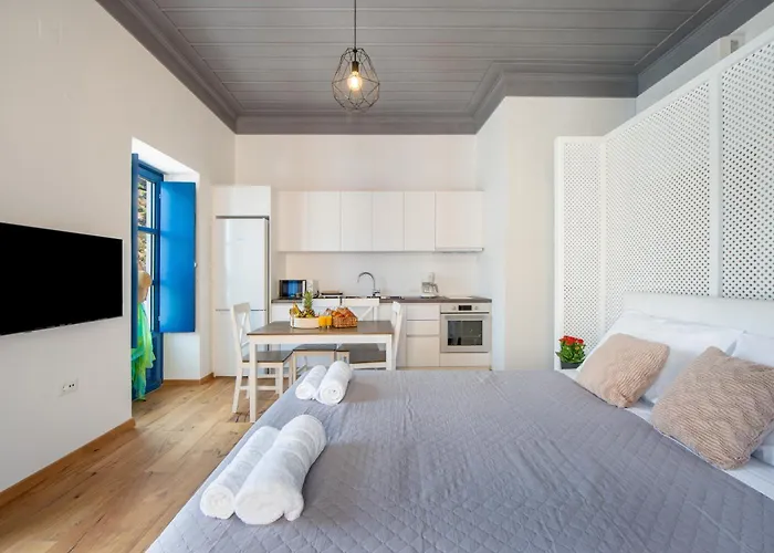 Porto Harani Seaside Apartment