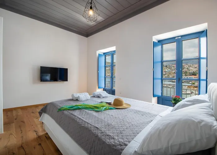 Porto Harani Seaside Sými